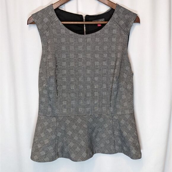 ✨Vince Camuto black and white plaid top - Picture 1 of 8
